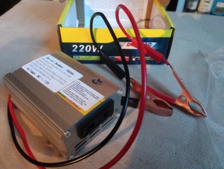 Inversor Corriente 220W DC12V a AC220V