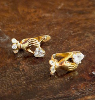 Pendientes Oro 18 Kt Manos Corazón