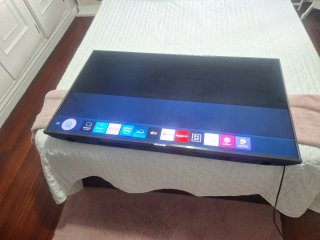 Samsung 43' Smart TV