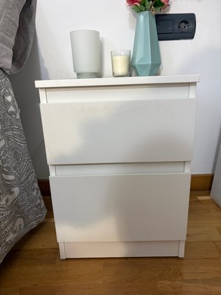 Mesita de noche blanca Ikea