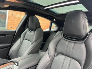 Maserati Levante V6 275 HP D AWD