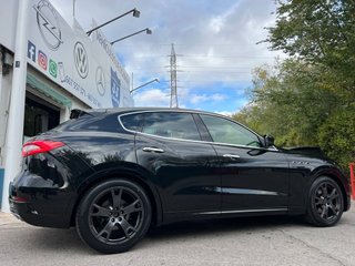Maserati Levante V6 275 HP D AWD