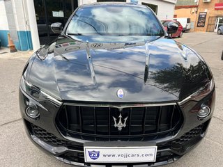 Maserati Levante V6 275 HP D AWD