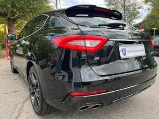 Maserati Levante V6 275 HP D AWD