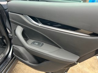 Maserati Levante V6 275 HP D AWD