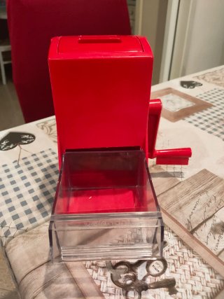Grattugia Manuale Valentini Rossa