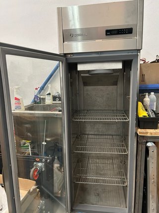 Armario comercial Coreco puerta cristal congelados