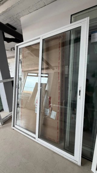 Ventana Puerta Corredera con mosquitera