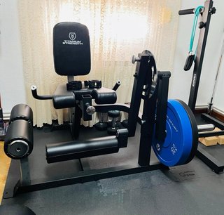 Titanium Strength Máquina de Gimnasio