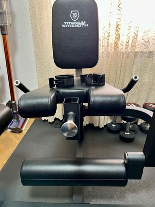 Titanium Strength Máquina de Gimnasio