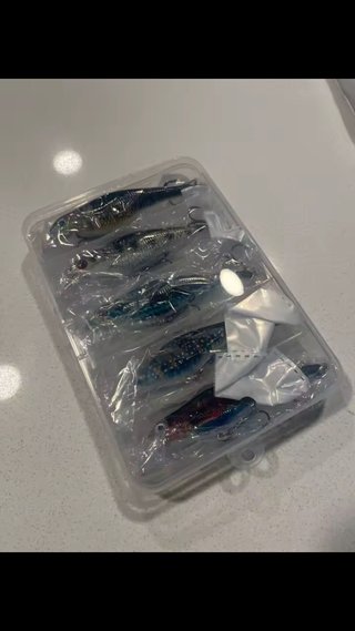 Pack de 5 señuelos tipo minnow - sin usar
