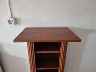 Estantería para libros, cds, etc...
