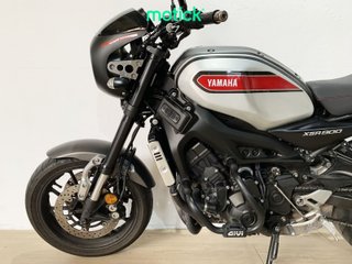 YAMAHA XSR 900 (A)