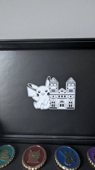 Set Pins Eevee Evoluciones Pokémon
