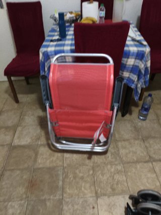 Silla de playa plegable roja