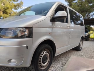 Volkswagen T5 Kombi 2010 2.0 TDI 140CV