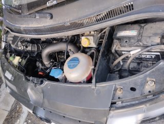 Volkswagen T5 Kombi 2010 2.0 TDI 140CV