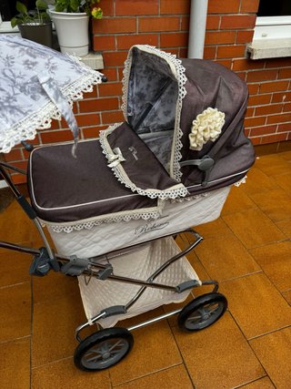 Carro de muñeca reborn
