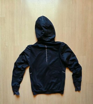 Chaqueta running Kalenji negra