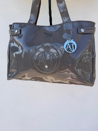 Borsa Armani grigia vernice