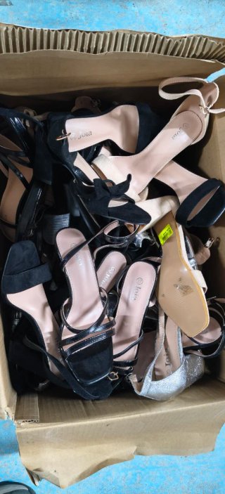 Lote 26 Cajas textil