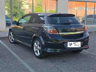 Opel Astra GTC SPORT/ Pegatina C/ km:157.321