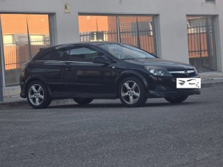 Opel Astra GTC SPORT/ Pegatina C/ km:157.321