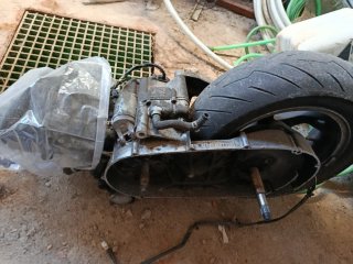 Motor Suzuki Burgman K7 400