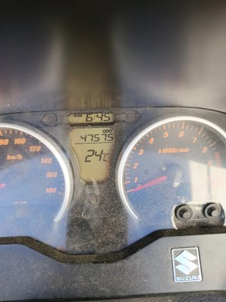 Motor Suzuki Burgman K7 400