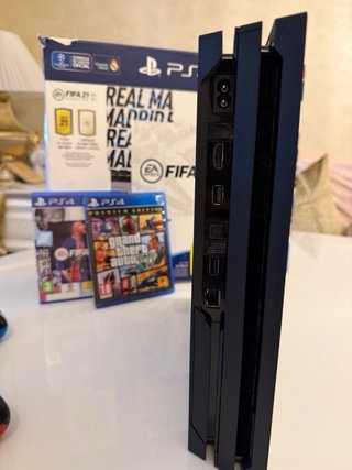 PS4 Pro FIFA edition