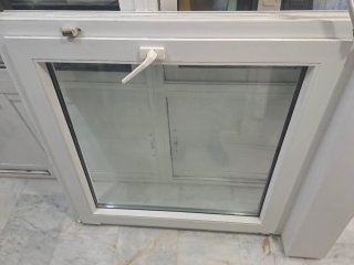 Ventana PVC Blanca con Manilla