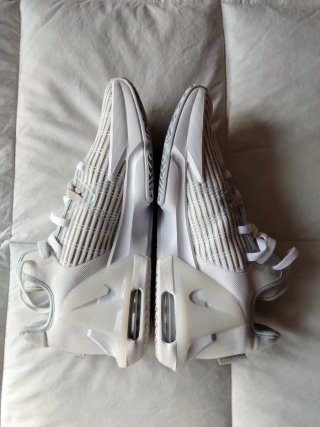 44 Nike LeBron Witness VI, Nuevas, N. 44