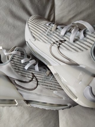 44 Nike LeBron Witness VI, Nuevas, N. 44