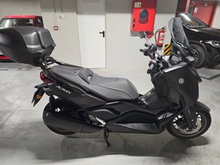 Yamaha X-Max 300 Tech Max Dark Magma