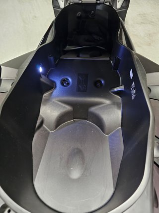 Yamaha X-Max 300 Tech Max Dark Magma