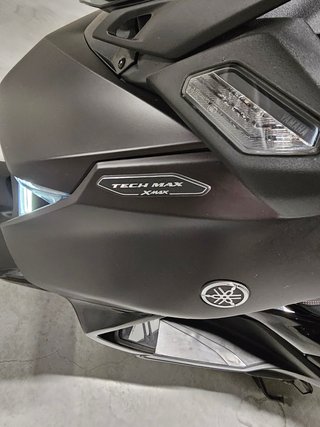 Yamaha X-Max 300 Tech Max Dark Magma