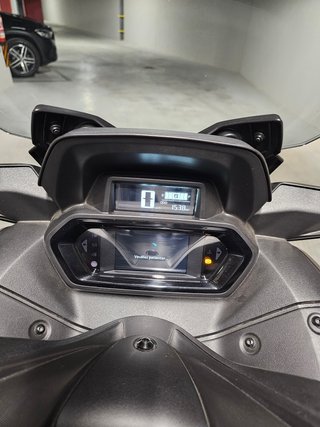 Yamaha X-Max 300 Tech Max Dark Magma