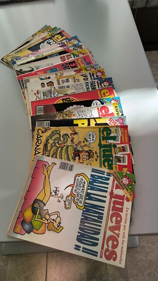 LOTES DE 25 REVISTAS DE  "EL JUEVES" AÑOS 90.