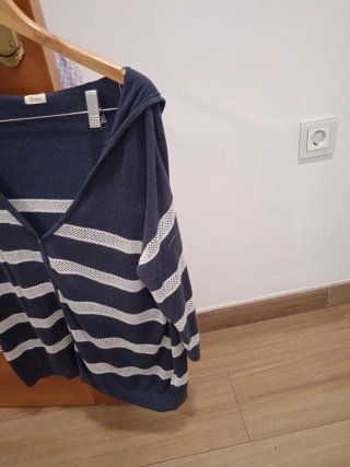 Cárdigan rayas azul marino y blanco