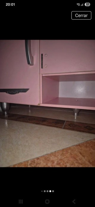 Cocina de juguete rosa de madera