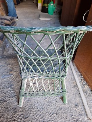 Silla de mimbre para niños