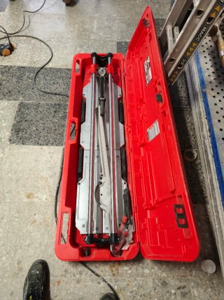 Cortadora de azulejos profesional Rubi TX 1250