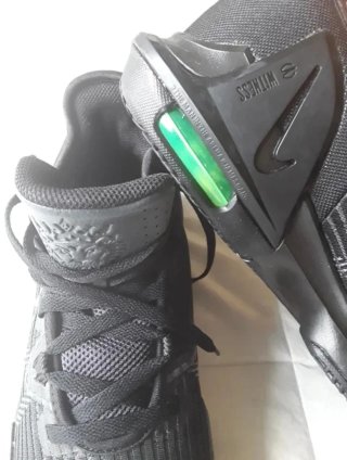 Nike LeBron Witness VI Green  Neón,Nuevas, N. 43,5