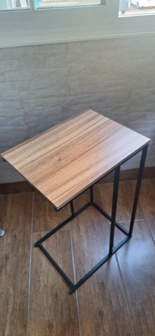 Mesa auxiliar moderna madera y metal
