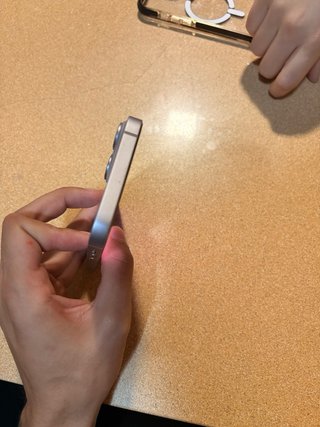 iPhone 14 Morado