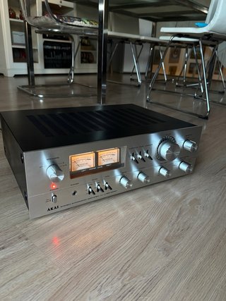 Amplificador Akai Stereo Integrado
