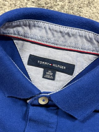 Tommy Hilfiger polo azul eléctrico S