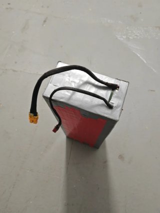 Batería 48V 26Ah con BMS Daly
