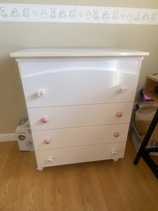 Cómoda con ruedas bañera y cambiador bebé 90x77x49