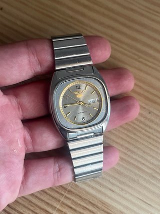 Seiko 5 TV Case Automático 1983
